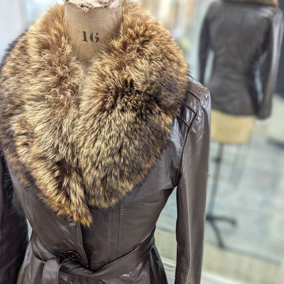 Vintage Fur Collared Jacket - Picture 1 of 5